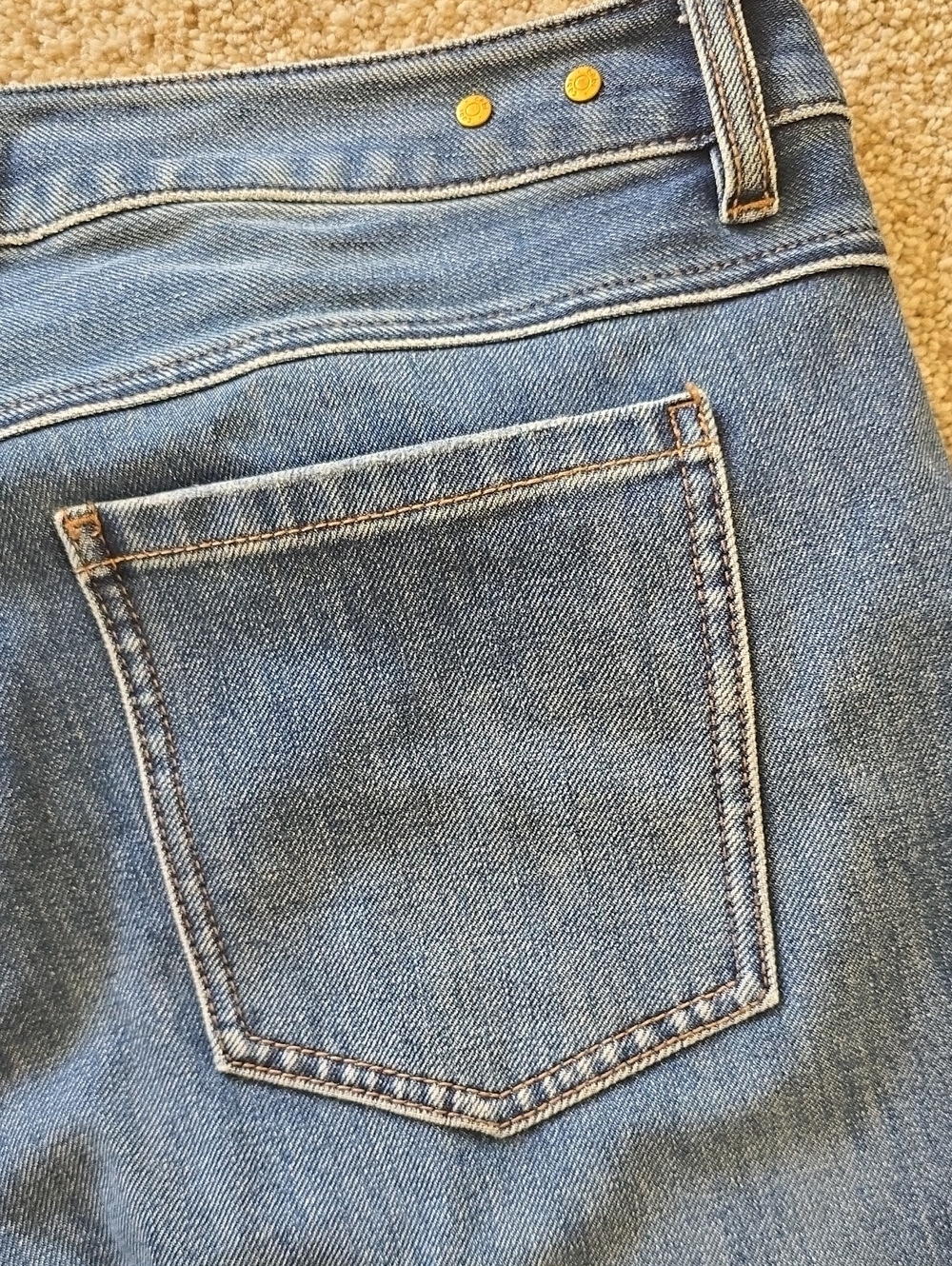 CAbi Harlow Jeans - Picture 5 of 5